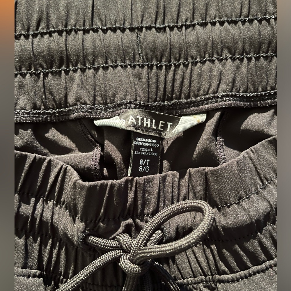 Athleta travel pants black, lots of pockets, size 8 T